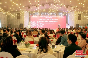 Viettel Sơn La gặp mặt và tôn vinh kênh bán hàng năm 2022