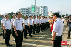 Bộ Tư lệnh vùng 2 Hải quân tiễn đoàn công tác, phóng viên đi thăm, chúc Tết các nhà giàn DK1 và huyện Côn Đảo