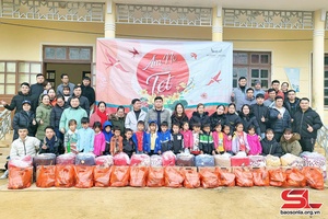 Chương trình thiện nguyện "Ấm no ngày Tết"
