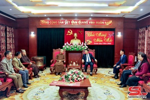 Ban Trị sự Giáo hội Phật giáo Việt Nam tỉnh Sơn La chúc tết Thường trực Tỉnh ủy