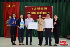 Sở Lao động – Thương binh và Xã hội tỉnh thăm, tặng quà xã Xuân Nha