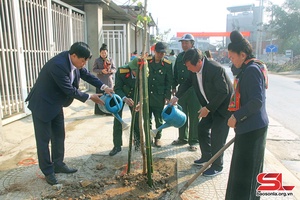  Mường La ra quân trồng cây và phát động phong trào toàn dân làm thủy lợi
