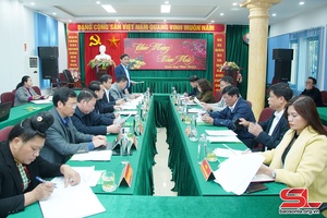 Vận động nhân dân tham gia sản xuất và tiêu thụ nông sản