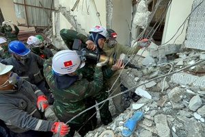 Bài học quý từ thực tiễn tham gia công tác cứu hộ, cứu nạn quốc tế
