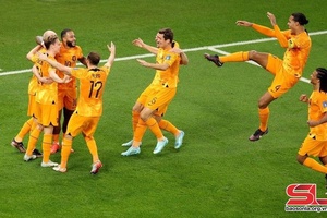 Hà Lan 2-0 Senegal: Màn trở lại đầy ấn tượng của ‘Cơn lốc màu da cam’