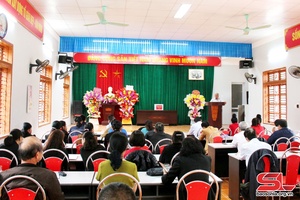 Đồng chí Bí thư Thành ủy dự sinh hoạt thường kỳ với Chi bộ tổ 9, phường Chiềng Lề
