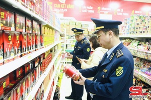Tập trung chống buôn lậu, gian lận thương mại dịp Tết Nguyên đán