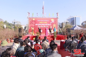 Khai mạc Hội chợ Hoa xuân thành phố Sơn La 