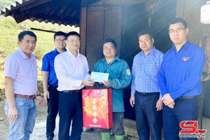 Sở Giao thông vận tải giúp đỡ xã vùng đặc biệt khó khăn