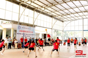 Giải bóng chuyền hơi kỷ niệm Ngày thành lập ngành BHXH Việt Nam