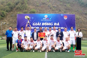 Công ty Điện lực Sơn La tổ chức giải bóng đá