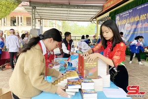 'Ngày sách và văn hóa đọc Việt Nam năm 2023 tại Thuận Châu