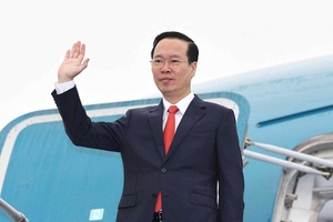 Chủ tịch nước Võ Văn Thưởng lên đường tham dự Lễ đăng quang của Nhà vua Anh Charles III
