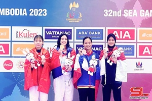 VĐV Bạc Thị Khiêm giành Huy chương Bạc Taekwondo tại SEA Games 32