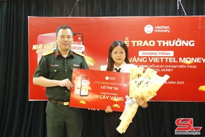 Viettel Sơn La trao thưởng chương trình “Ngày vàng Viettel Money” 
