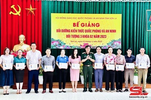 Nâng cao kiến thức quốc phòng cho đối tượng 3