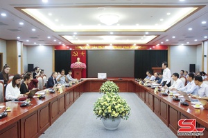 Đoàn công tác của Cơ quan Phát triển Pháp làm việc tại tỉnh ta