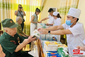 Khám, cấp phát thuốc miễn phí cho thương binh, bệnh binh và nạn nhân của chất độc da cam
