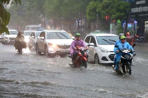 Tây Nguyên và Nam Bộ mưa lớn về chiều tối
