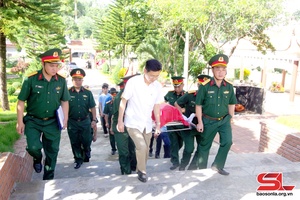 Lễ truy điệu và an táng hài cốt liệt sĩ tại huyện Mai Sơn