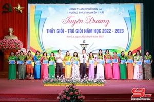 Tuyên dương thầy giỏi, trò giỏi năm học 2022 - 2023