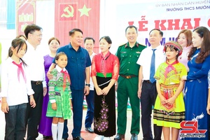 Tưng bừng Ngày hội đến trường