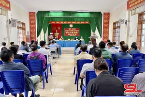 Đồng chí Phó Chủ tịch HĐND tỉnh tiếp xúc cử tri xã Song Pe