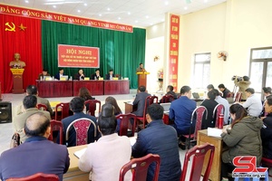 Đồng chí Chủ tịch HĐND tỉnh tiếp xúc cử tri xã Phiêng Cằm