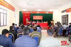 Đồng chí Phó Bí thư Thường trực Tỉnh ủy tiếp xúc cử tri huyện Quỳnh Nhai