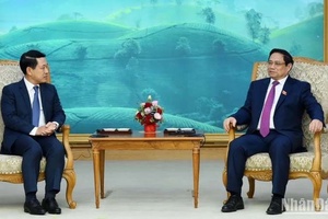 Việt Nam luôn coi trọng và dành ưu tiên cao nhất cho mối quan hệ đặc biệt với Lào
