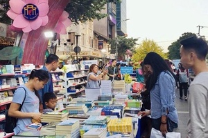 Tạo dựng phong trào đọc sách và văn hóa đọc hiện nay
