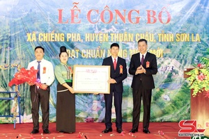 Lễ công bố xã Chiềng Pha đạt chuẩn nông thôn mới