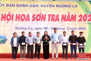 Bế mạc Ngày hội Hoa sơn tra huyện Mường La năm 2024