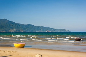 Khách Hàn Quốc yêu thích biển Việt Nam
