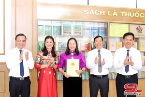 ' Ra mắt Thư viện Khối các cơ quan Hành chính thành phố Sơn La