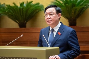 'Ban Chấp hành Trung ương Đảng đồng ý để đồng chí Vương Đình Huệ thôi giữ các chức vụ được phân công
