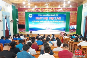 Bắc Yên tổ chức Ngày hội việc làm, tư vấn hướng nghiệp 