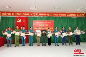 Diễn tập chiến đấu trong khu vực phòng thủ các xã Chiềng Kheo, Chiềng Dong và Chiềng Ve