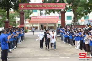 'Hoàn thành môn thi không chuyên trong Kỳ thi tuyển sinh vào lớp 10