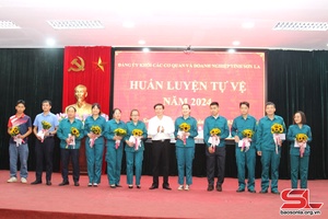 Đảng ủy Khối các cơ quan và doanh nghiệp tỉnh: Bế mạc huấn luyện tự vệ năm 2024