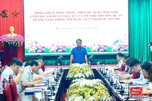 Đồng chí Phó Chủ tịch UBND tỉnh kiểm tra tiến độ dự án cải tạo, nâng cấp tuyến đường nối quốc lộ 37 với 279D