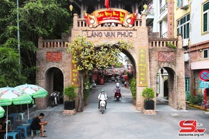 Vạn Phúc ngàn năm sóng lụa