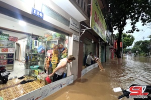 Mưa lớn trên diện rộng, nhiều khu vực Thành phố Sơn La bị ngập úng
