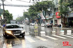 'Ứng phó khẩn cấp với mưa lớn diện rộng trên địa bàn tỉnh Sơn La