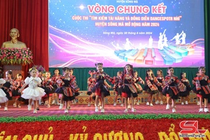 Chung kết Cuộc thi “Tìm kiếm tài năng và đồng diễn Dancesport nhí”