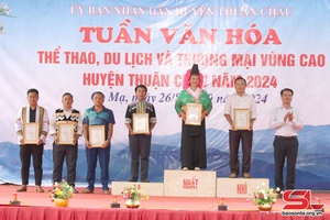 Trao giải các hoạt động tại Tuần văn hóa, thể thao, du lịch và thương mại huyện Thuận Châu năm 2024