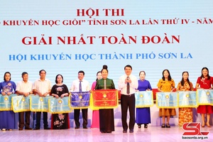 'Phát động “Tuần lễ hưởng ứng học tập suốt đời” và trao giải Hội thi “Cán bộ khuyến học giỏi” cấp tỉnh