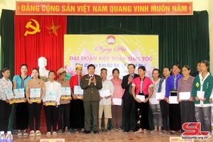 'Ngày hội đại đoàn kết dân tộc tại bản Nà An