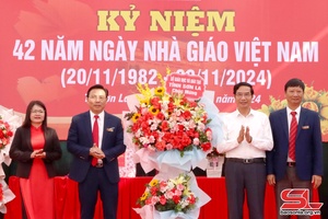 Trường THPT Tô Hiệu tổ chức kỷ niệm 42 năm Ngày Nhà giáo Việt Nam