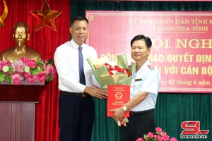 'Thanh tra tỉnh tổ chức công bố và trao quyết định nghỉ hưu đối với cán bộ